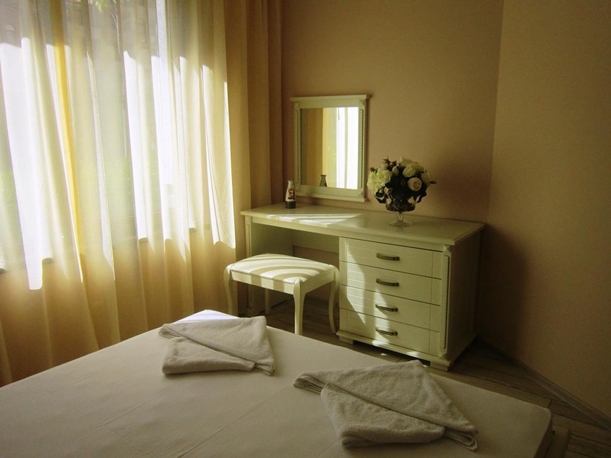 Aparthotel Artur Свети Влас Екстериор снимка